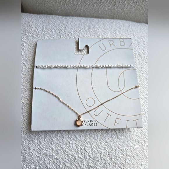 NEW!! Urban Outfitters, Set of 3, Flower Power Earrings and Layering Necklaces - Picture 5 of 8